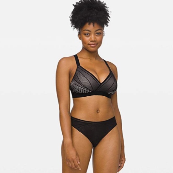 Lululemon Awake to Lace Bra Black/Beige Size 32 E - Picture 4 of 16